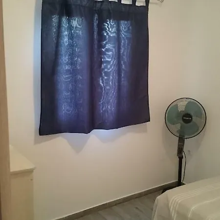 Kuca Za Odmor Nela * Трогир